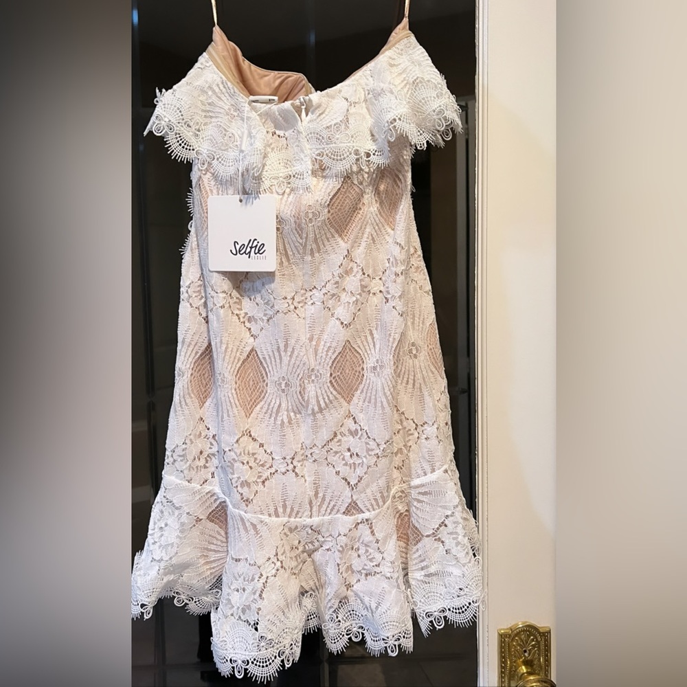 SEPTEMBER LACE MINI DRESS WHITE - Picture 5 of 5